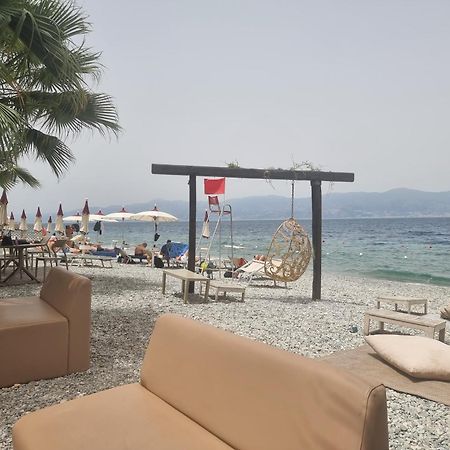 Loft Magna Grecia Reggio Calabria Centro Storico A 3 Minuti A Piedi Dal Mare Apartment Bagian luar foto