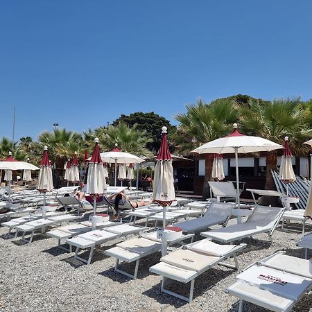 Loft Magna Grecia Reggio Calabria Centro Storico A 3 Minuti A Piedi Dal Mare Apartment Bagian luar foto