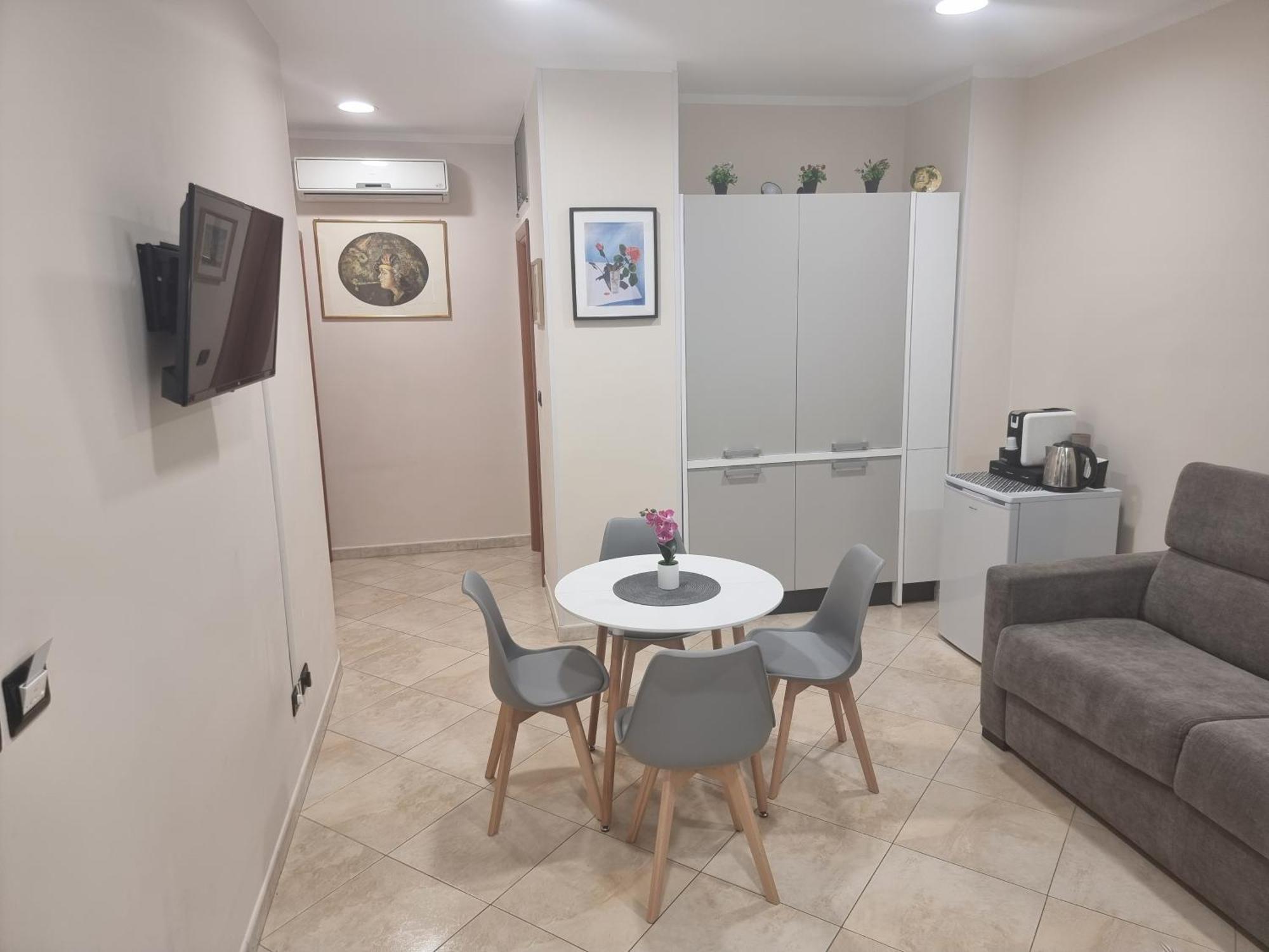 Loft Magna Grecia Reggio Calabria Centro Storico A 3 Minuti A Piedi Dal Mare Apartment Bagian luar foto